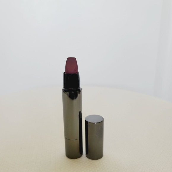 Burberry Dewberry lipstick no. 545 - Picture 2 of 3
